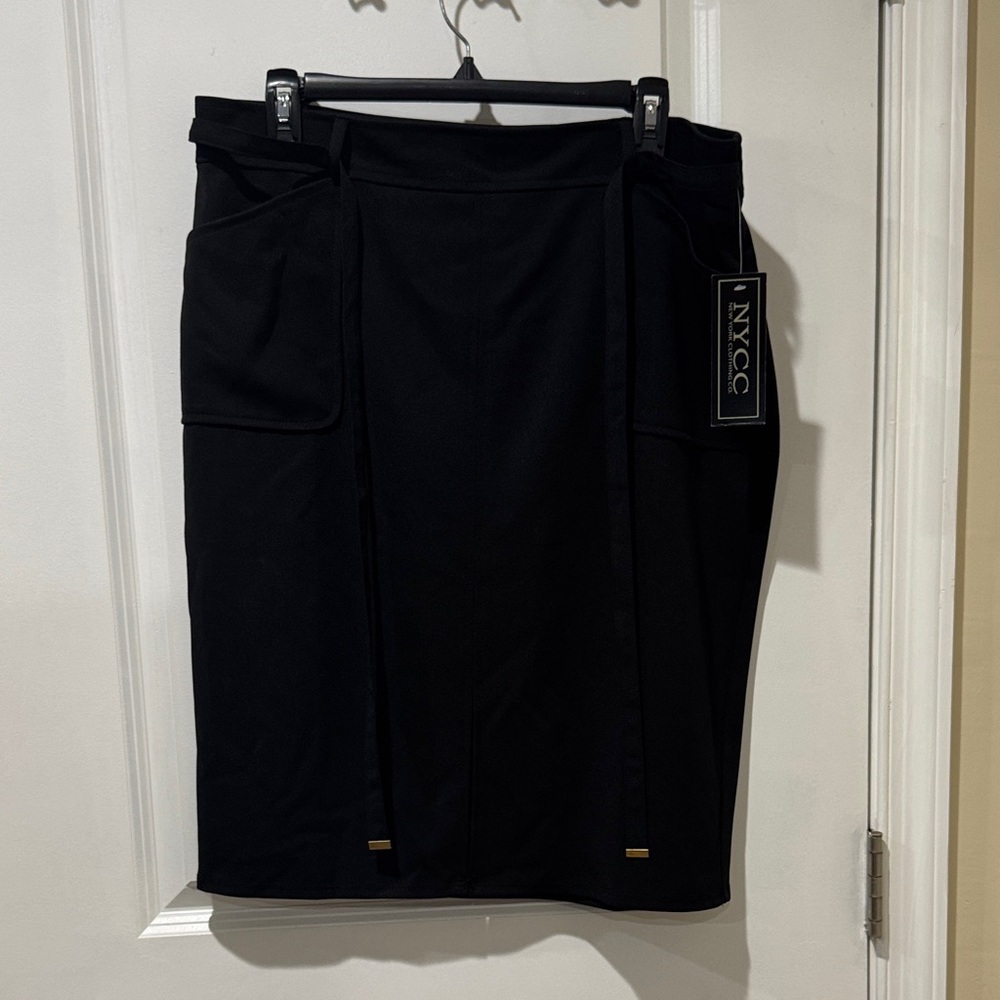 NYC Classic Black Pencil Skirt